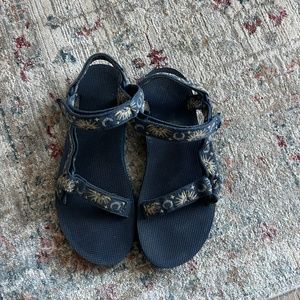 Tevas Sandals